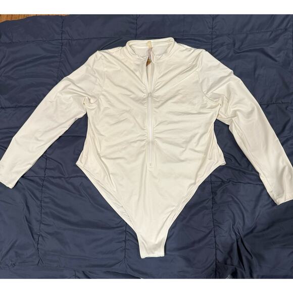 SKIMS SIZE 4X ZIP UP FRONT LONG SLEEVE SWIM ONE PIECE MARBLE WHITE NWT - Picture 4 of 7